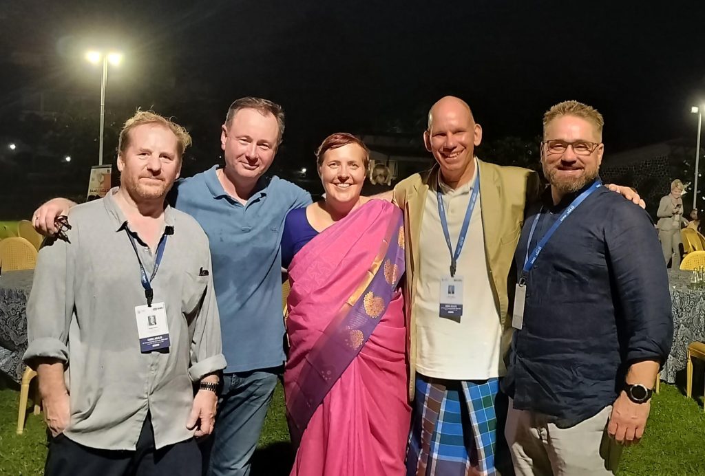 Minna and others at group image.