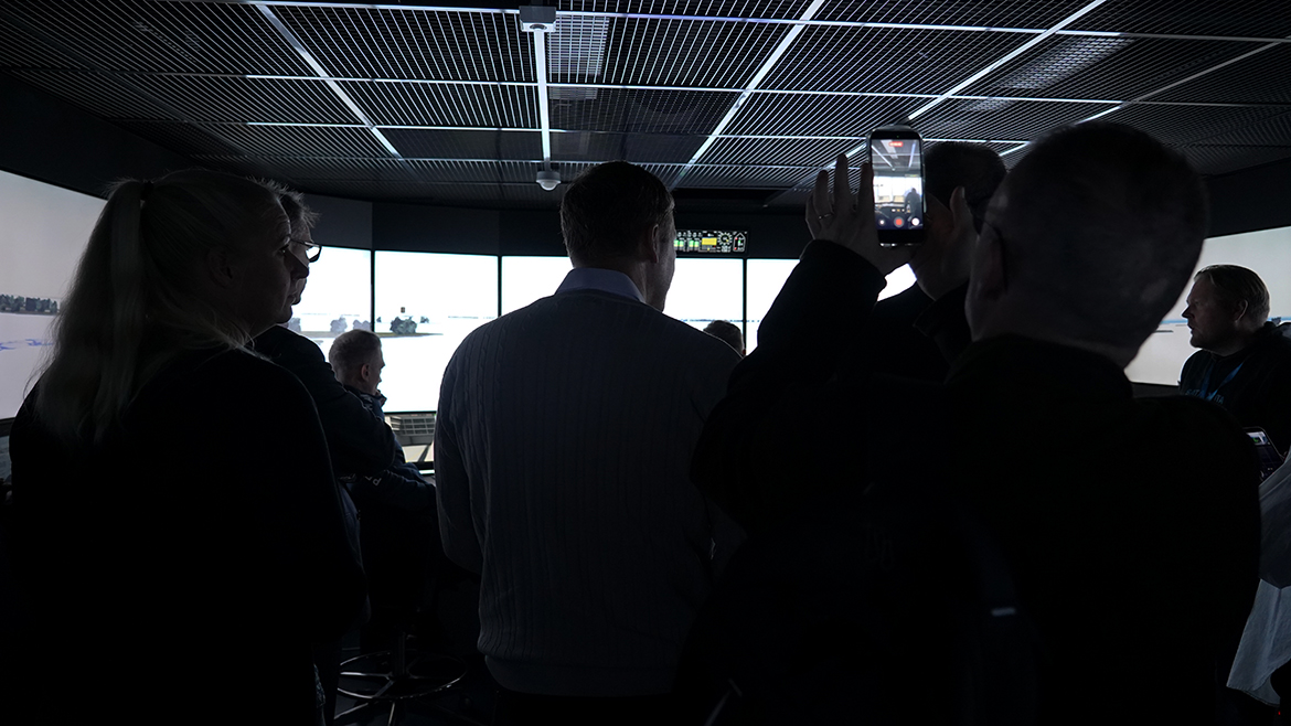 We also got a glimpse into maritime simulators, where realistic learning environments brought the practice of Arctic shipping closer. At the same time, ongoing evaluation exercises made the experience especially captivating.