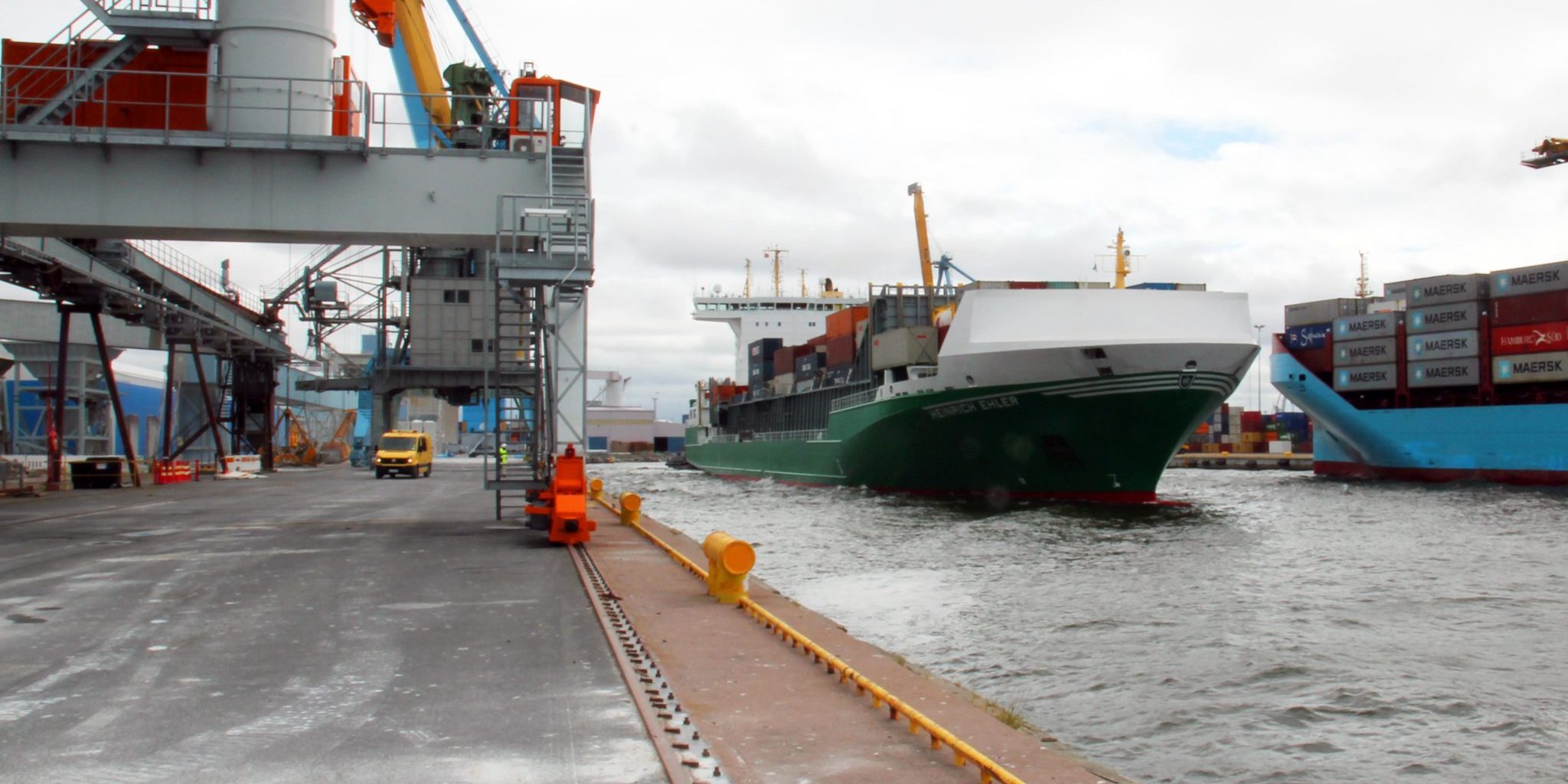 Cargo ship arriving in the port of Gävle.