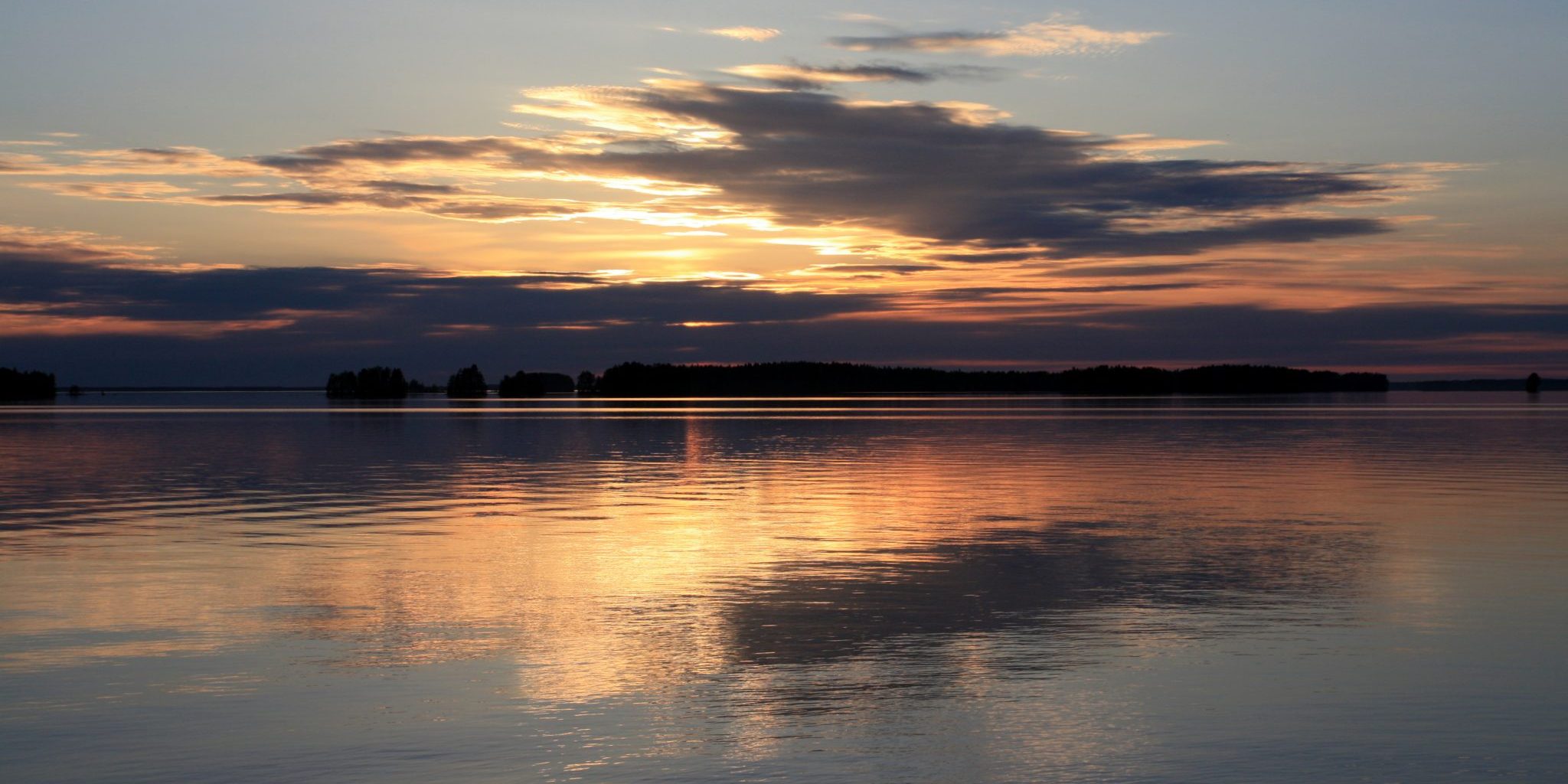 Kuvituskuva. Tyyni merimaisema.