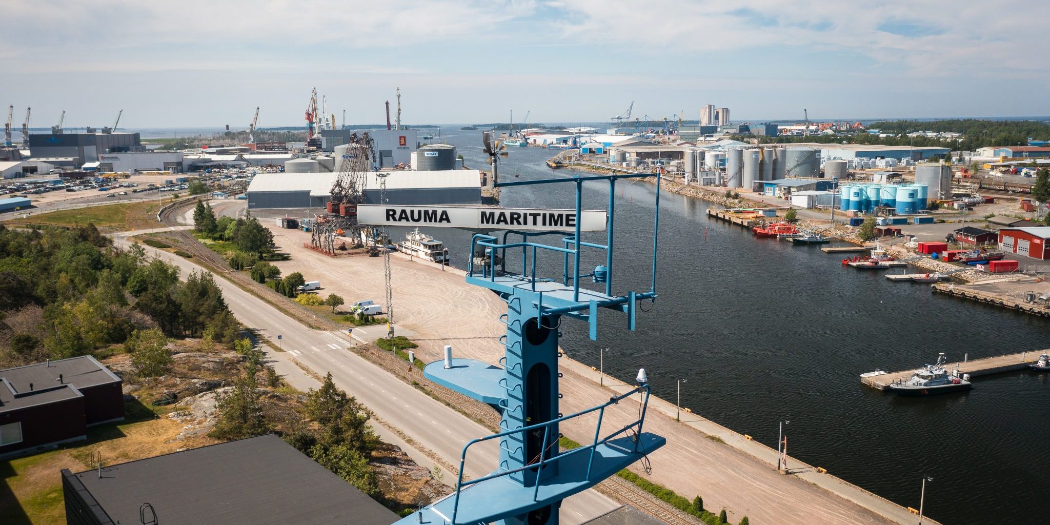 Kuvituskuva. Tutka, jossa lukee Rauma Maritime.